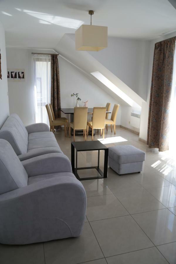 Apartament Ams A12 Appartement Rewal Buitenkant foto